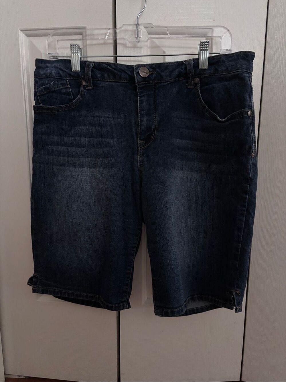 1822 Denim Jeans with Lots of Stretch